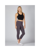 Load image into Gallery viewer, 3/4 Length Bamboo Leggings